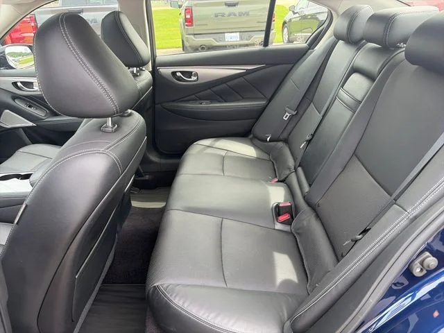 Used 2022 Grand Blue INFINITI LUXE image 16