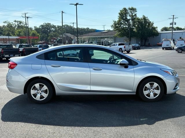Used 2017 SILVER ICE METALLIC Chevrolet LS image 4