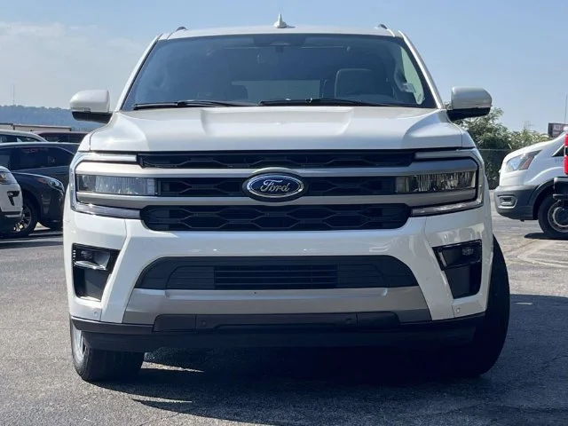 Used 2024 White Ford XLT image 9