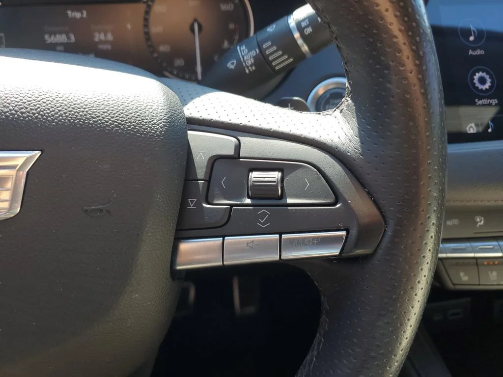 Used 2023 Crystal White Tricoat Cadillac Sport image 20