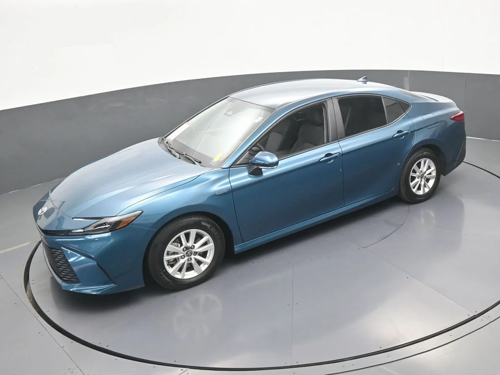 Used 2025 Ocean Toyota LE image 44