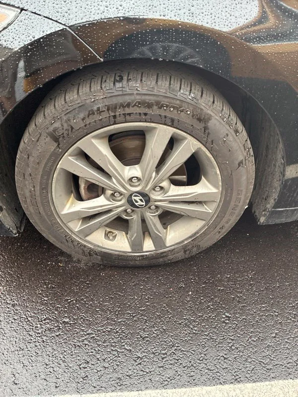 Used 2017 Black Hyundai Value Edition image 7