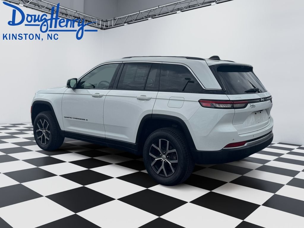 Used 2023 White Jeep Limited image 3