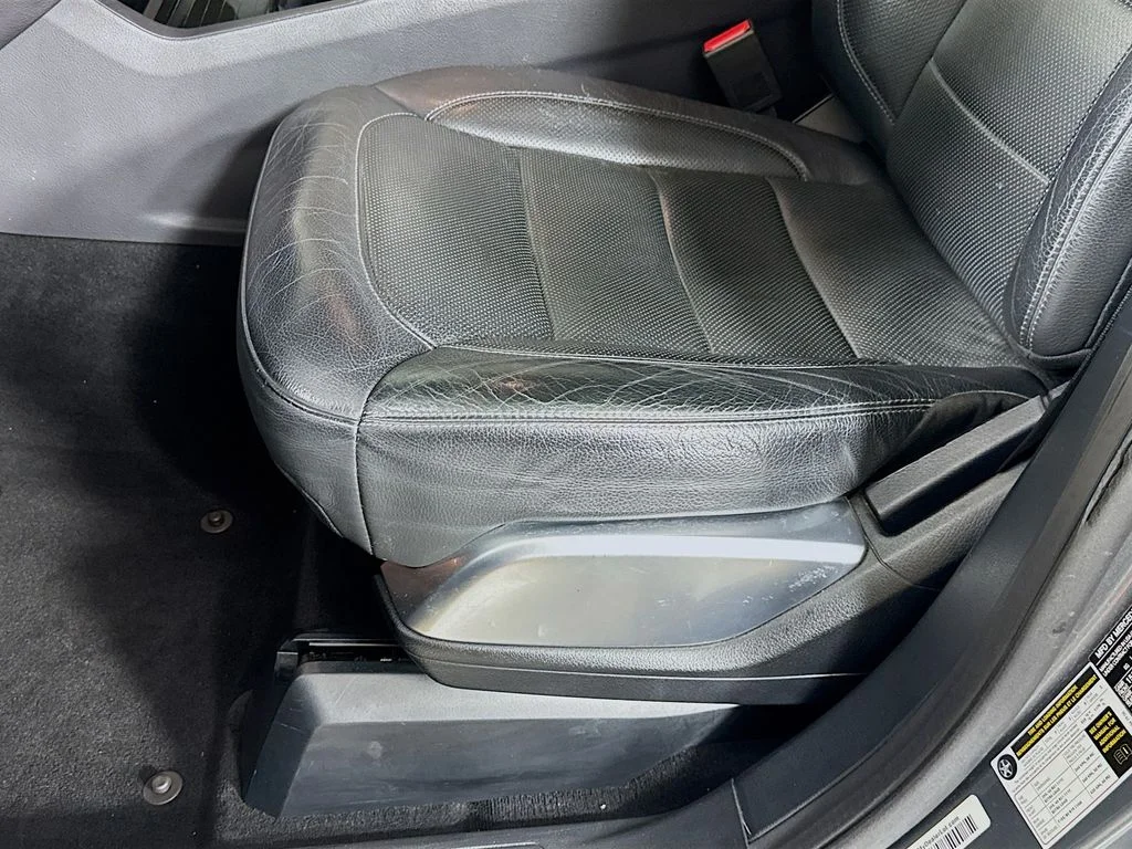 Used 2018 Gray Mercedes-Benz GLS 550 image 22
