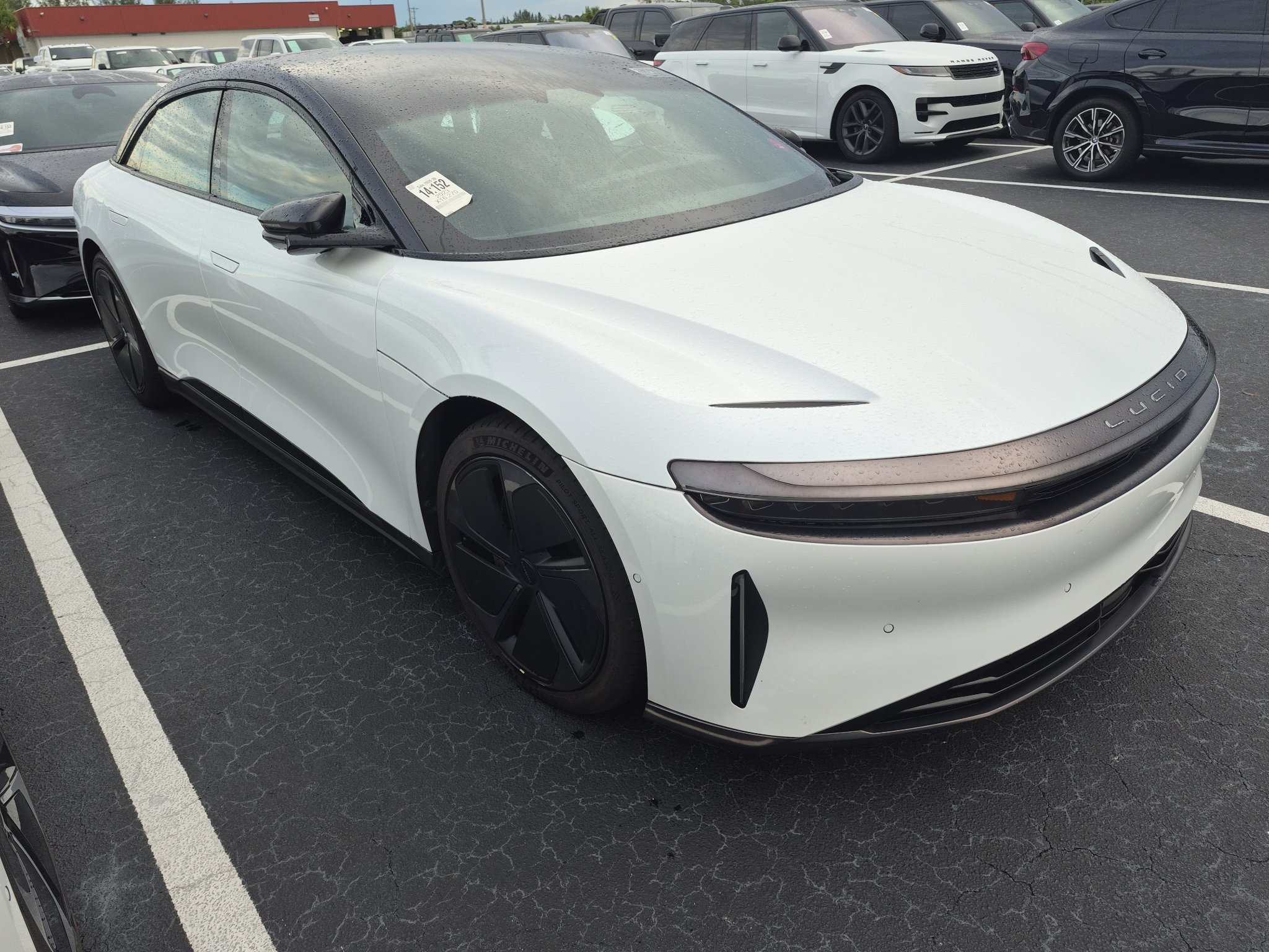 Used 2023 Stellar White Metallic Lucid Touring image 2