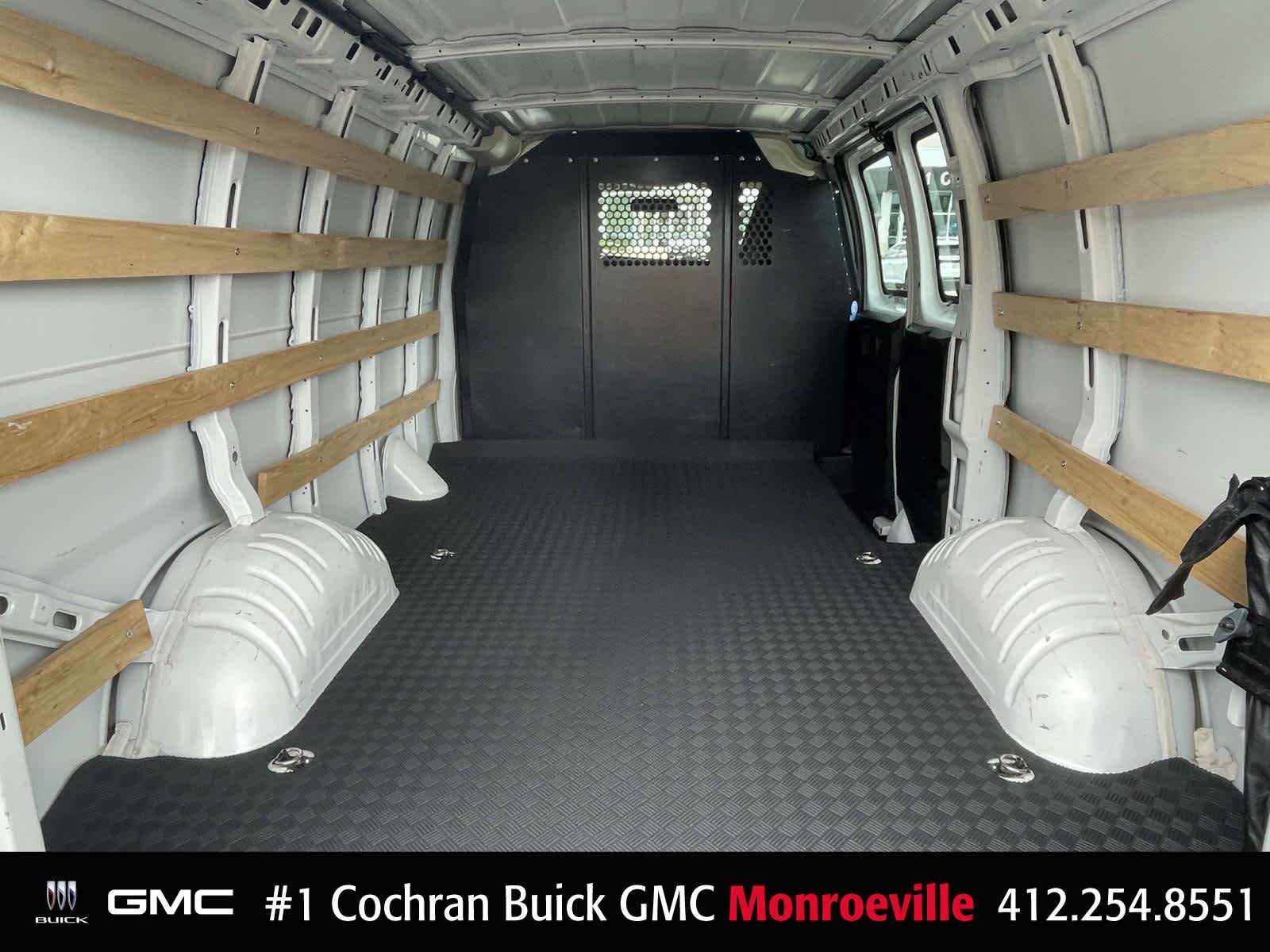 Used 2025 Summit White Chevrolet WT image 16