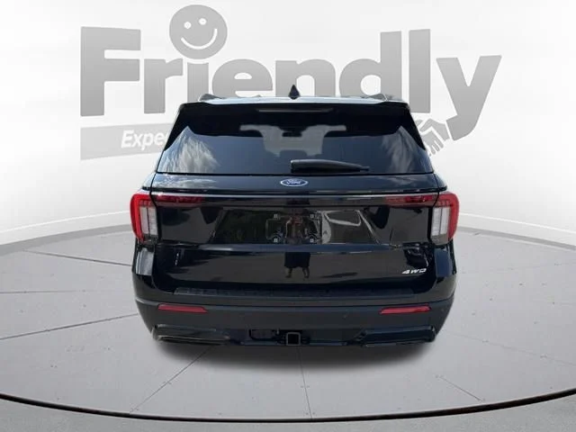 New 2026 Agate Black Metallic Ford ST-Line image 6
