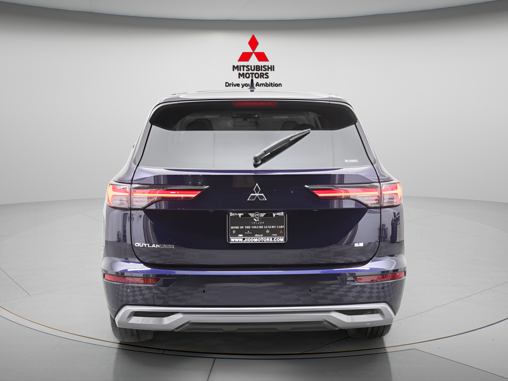 New 2026 Cosmic Blue Metallic Mitsubishi SE image 6