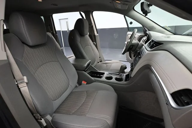 Used 2014 Gray Chevrolet LS image 45