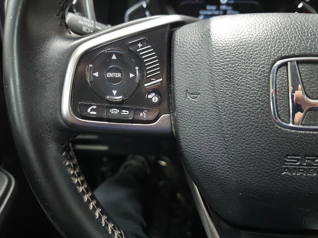 Used 2018 Black Honda Touring image 21