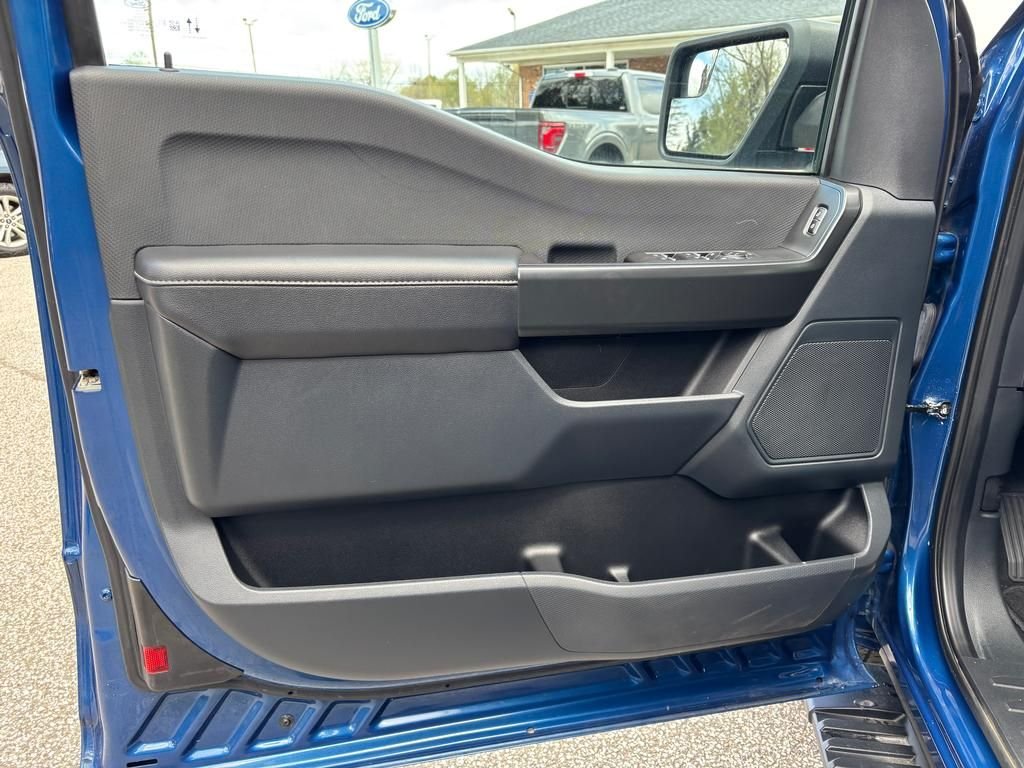 Used 2023 Atlas Blue Metallic Ford XL image 10