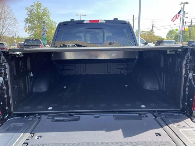 Certified Used 2025 Black Metallic Ford Tremor image 9