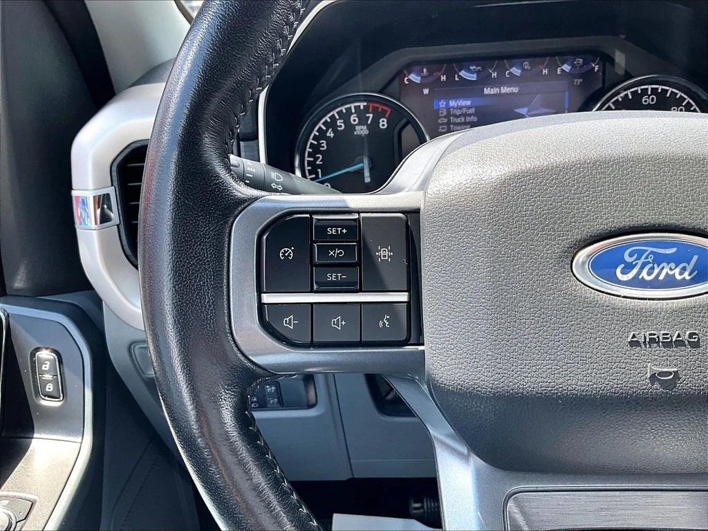 Used 2021 Silver Ford XLT image 17