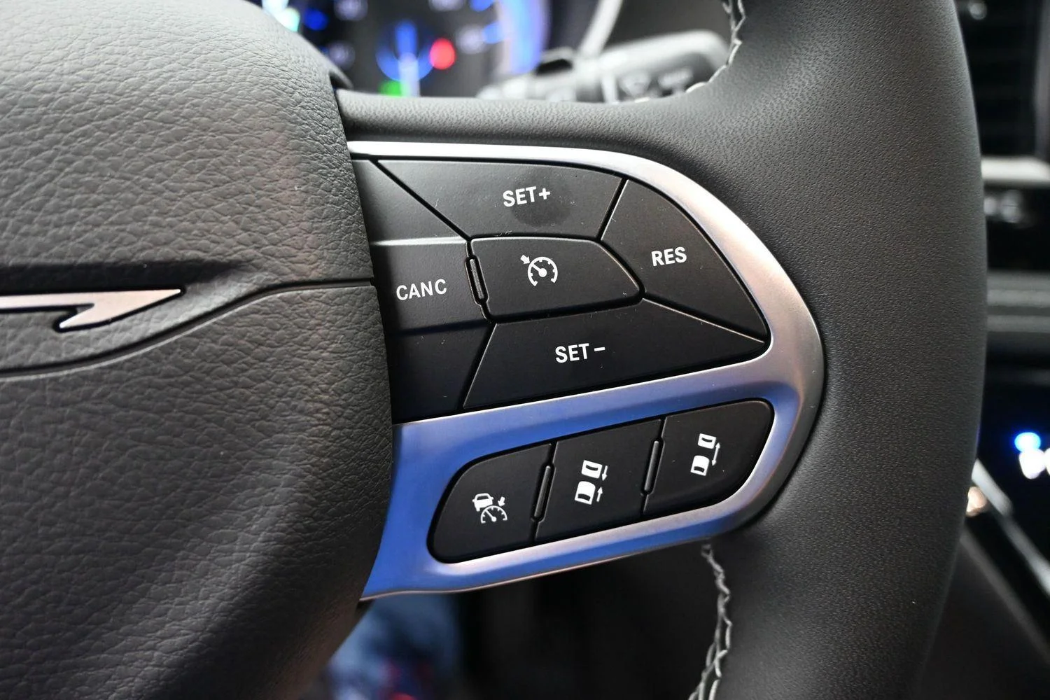 2027 Chrysler Pacifica Select - Photo 24