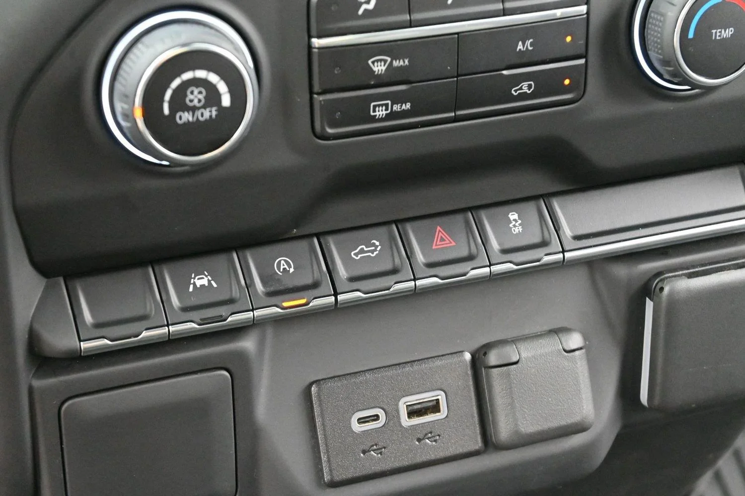 Used 2024 Slate Gray Metallic Chevrolet Custom image 22