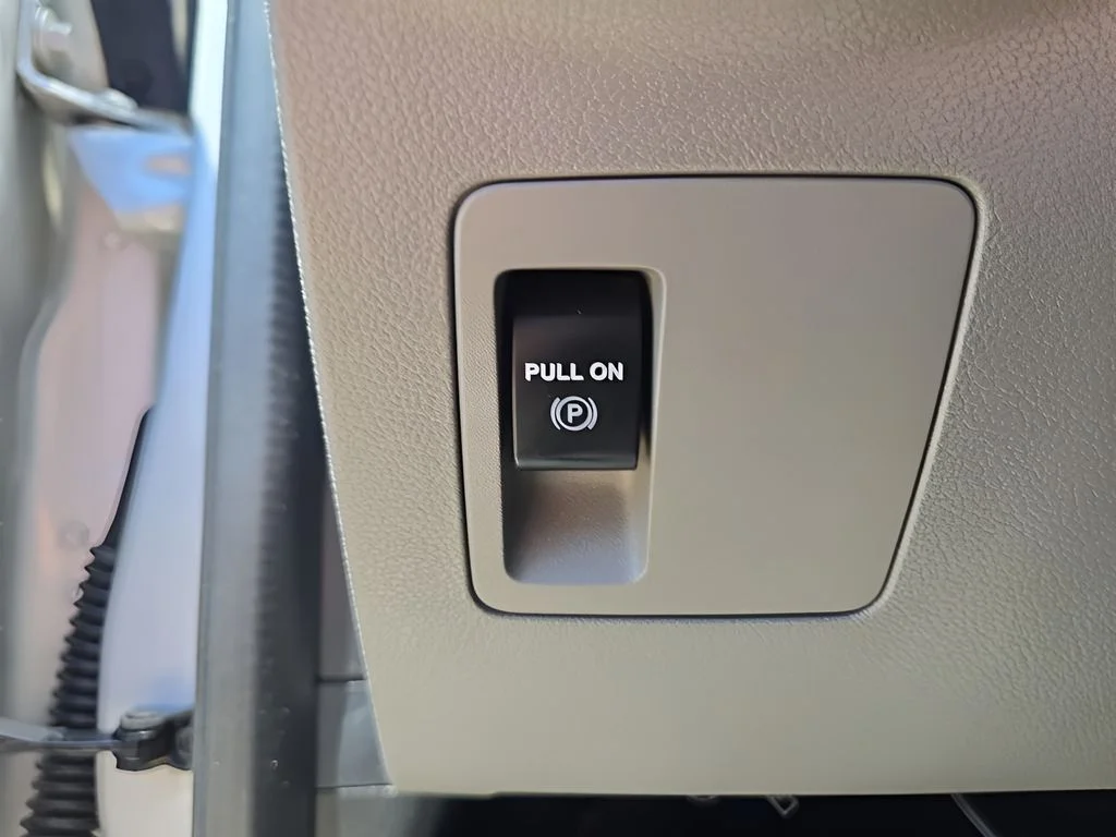 Used 2019 Silver Ford  image 13