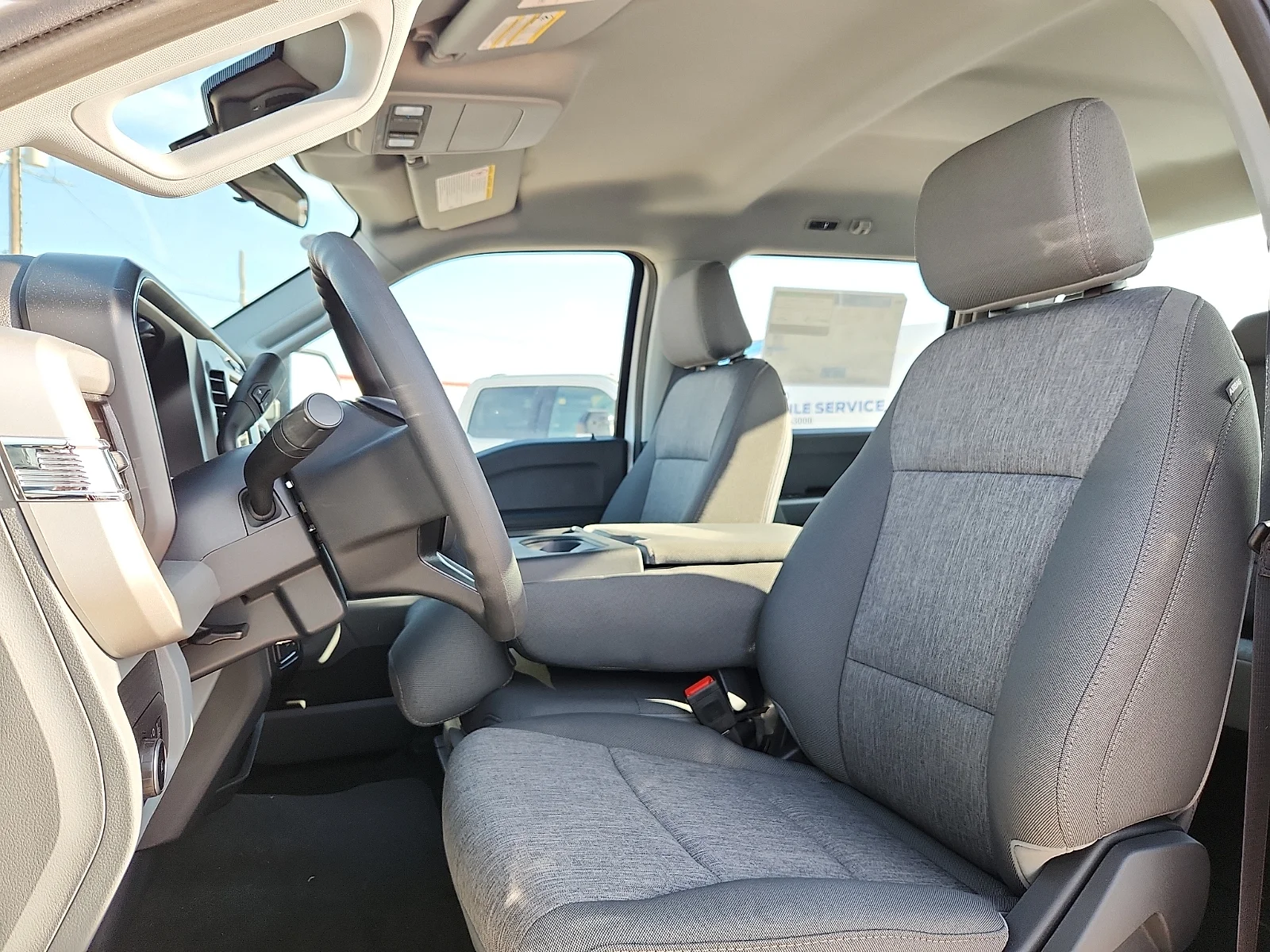 New 2027 Oxford White Ford XL image 17