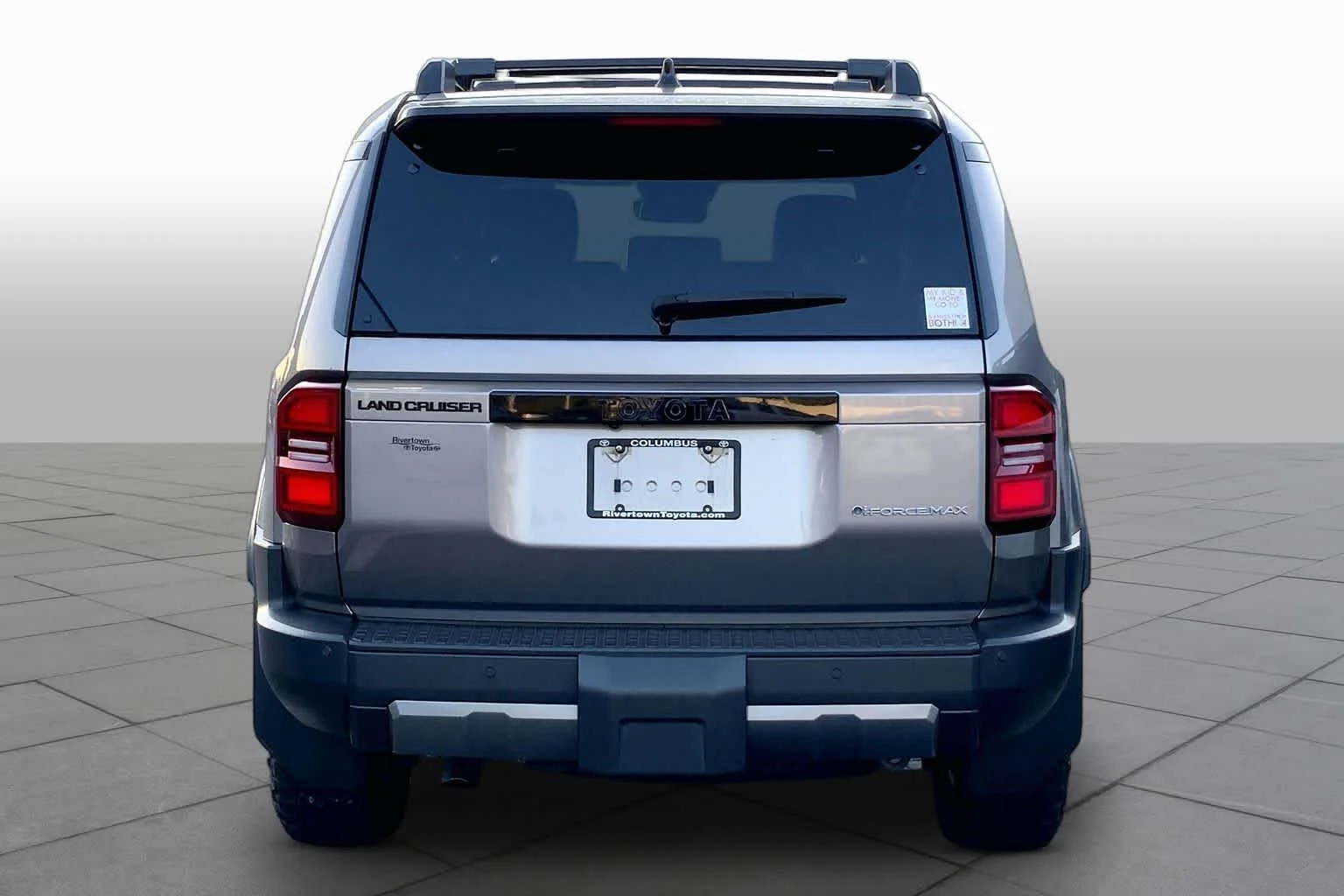 Used 2024 Meteor Shower Toyota  image 5