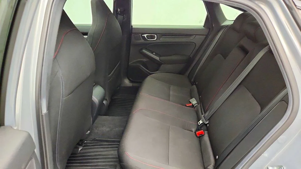 Used 2025 Urban Gray Pearl Honda Manual image 22