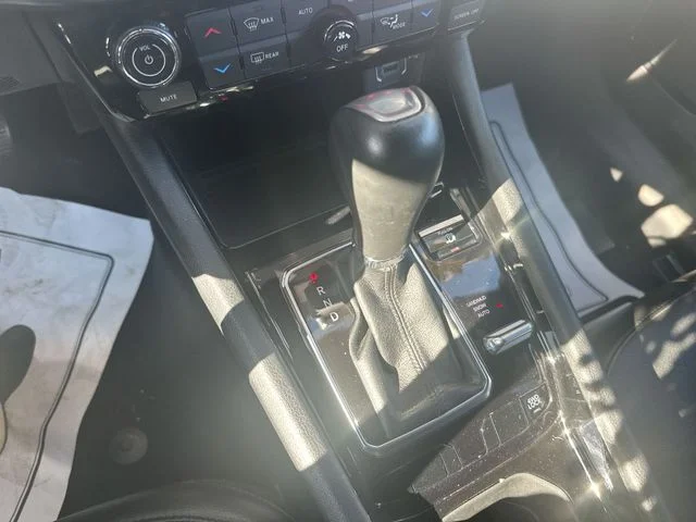 Used 2023 White Jeep Limited image 21