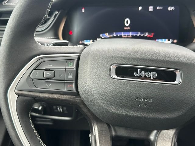 New 2026 Diamond Black Crystal Pearl-Coat Exterior Paint Jeep Altitude image 20