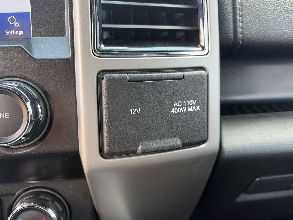 Used 2020 Red Ford Lariat image 25