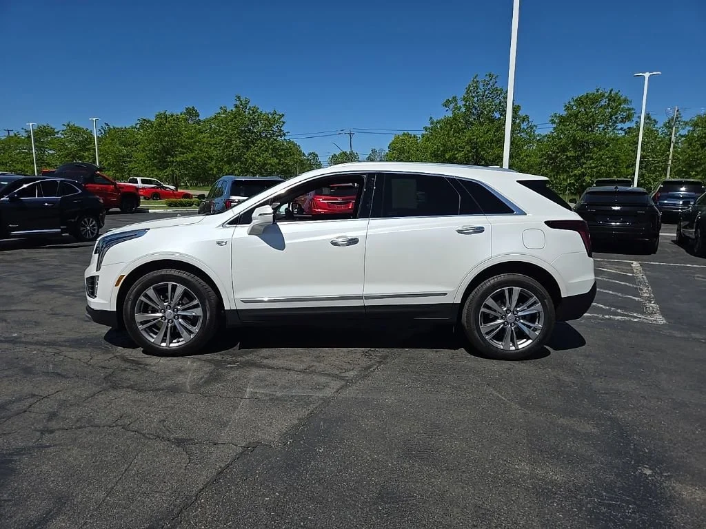Used 2023 Crystal White Tricoat Cadillac Premium Luxury image 3