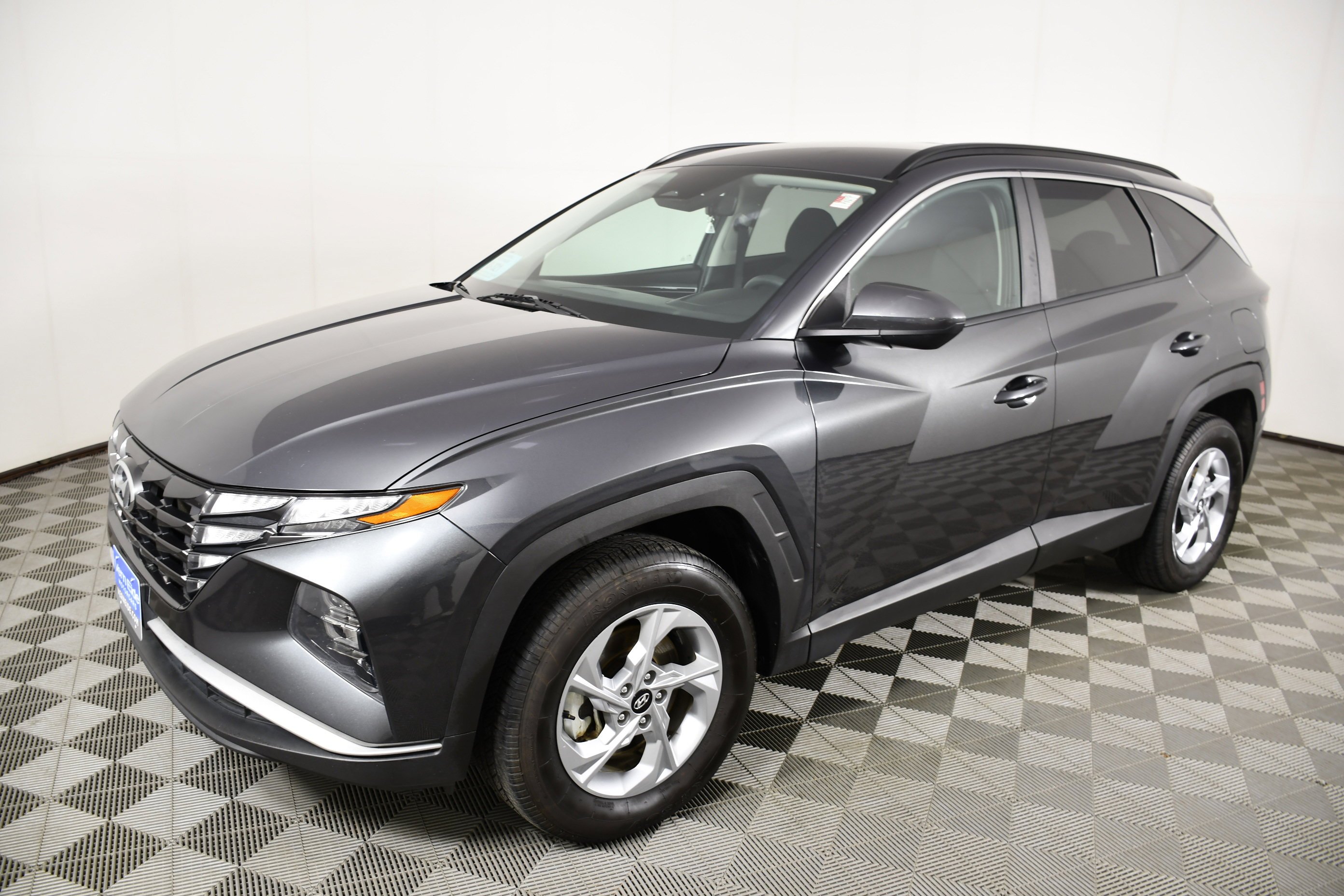 Used 2024 Dark Gray Metallic Hyundai SEL image 10
