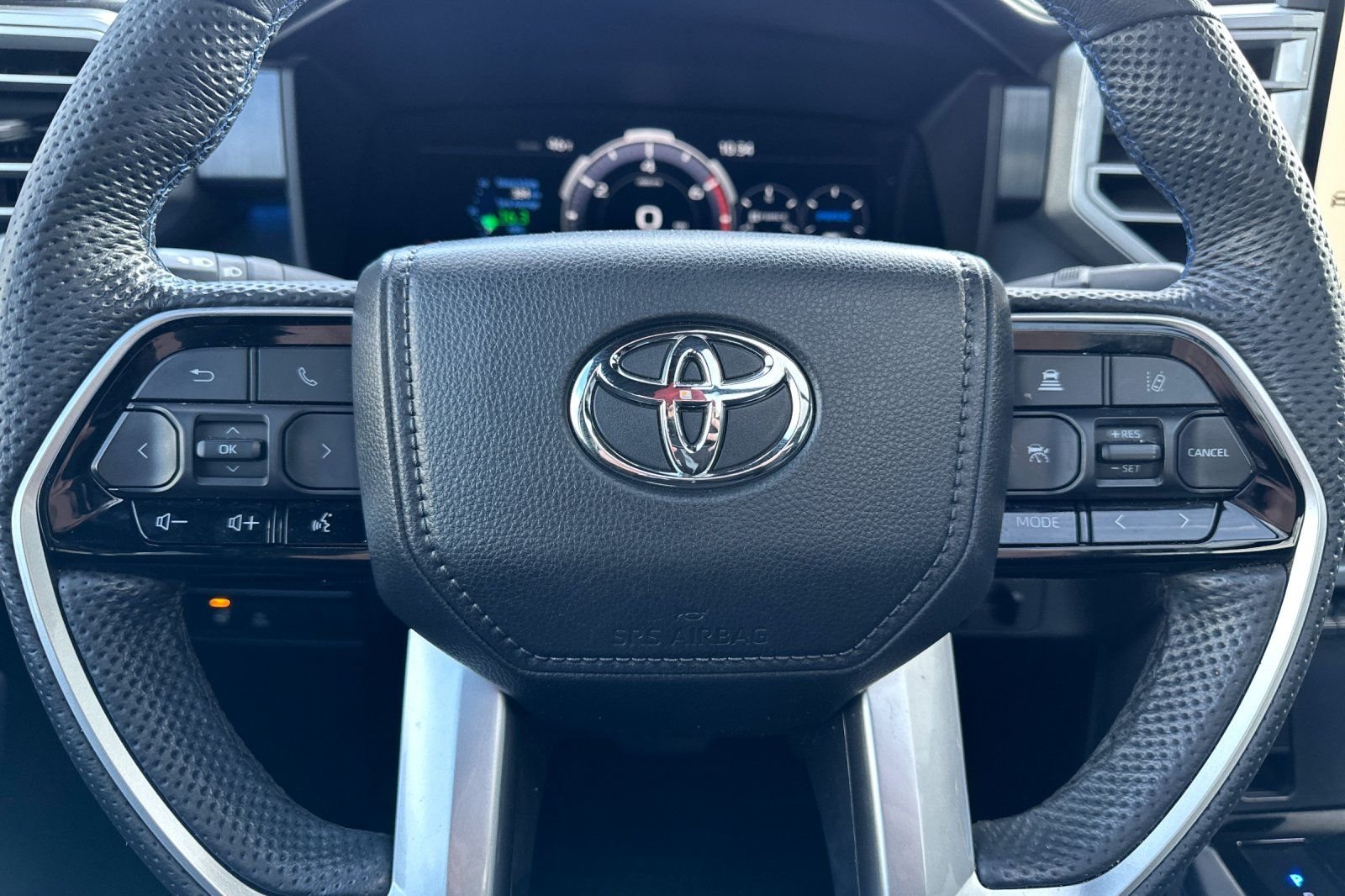 Used 2024 Silver Toyota Platinum image 22