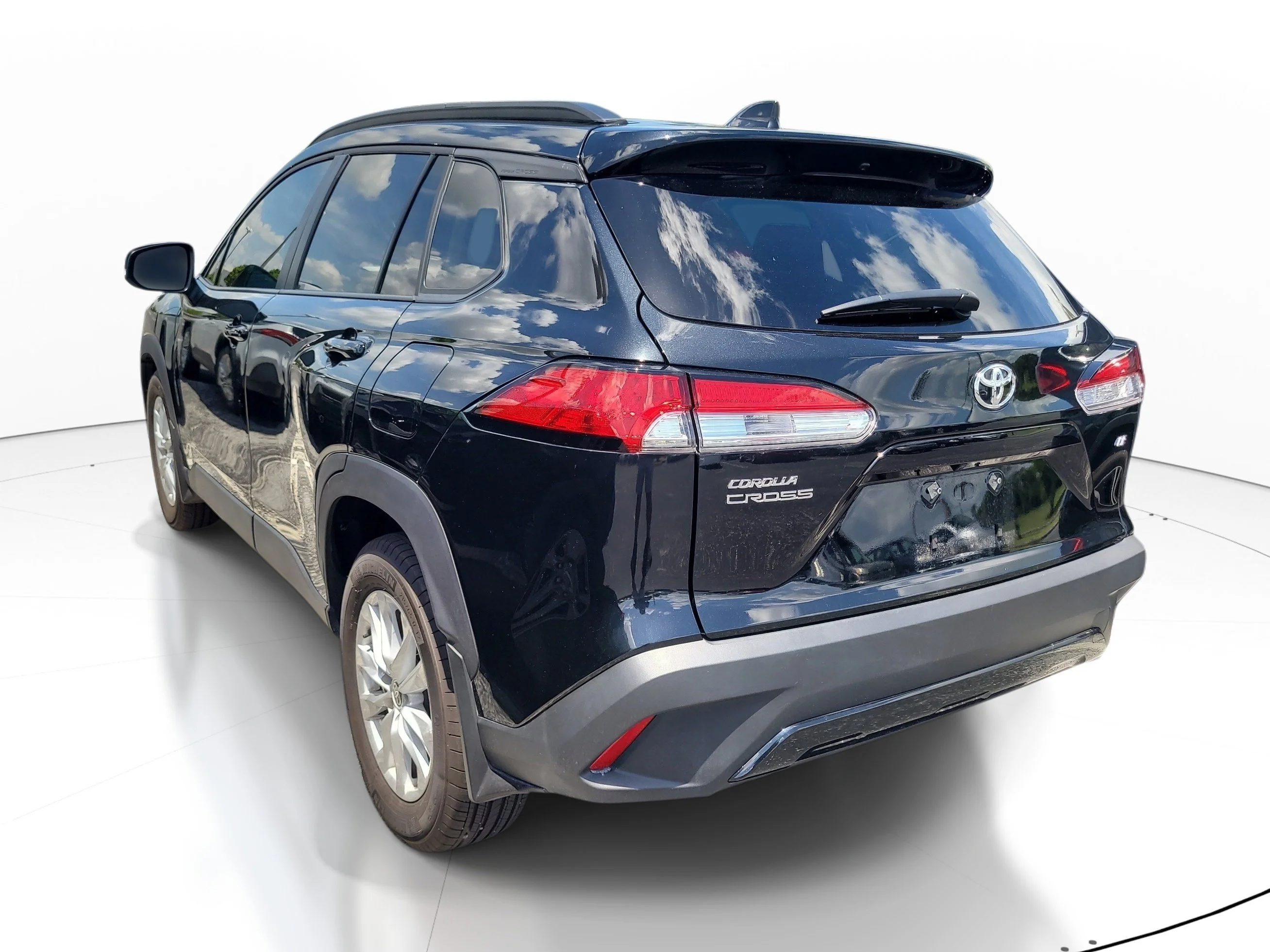Used 2025 Jet Black Toyota LE image 4