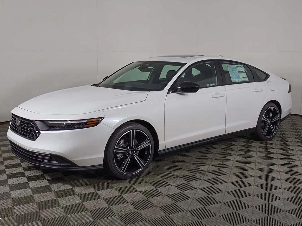 New 2026 Platinum White Pearl Honda Sport image 3