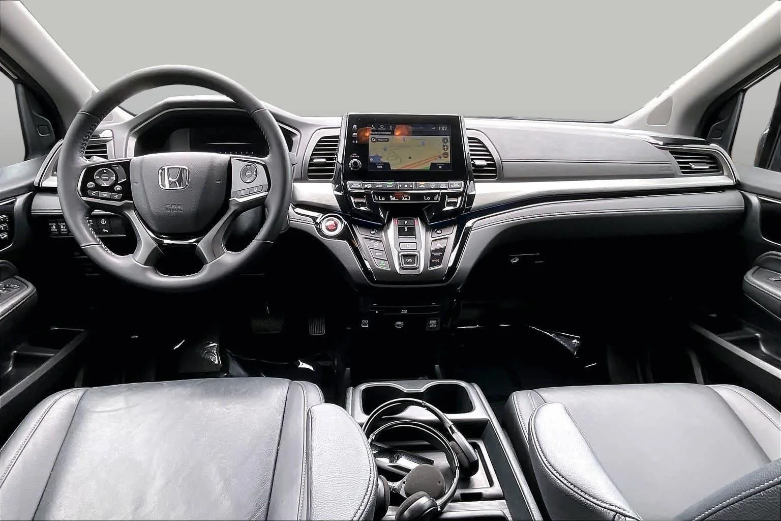 Used 2023 Crystal Black Pearl Honda Touring image 15