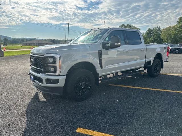 2026 Ford Super Duty F-350® XLT