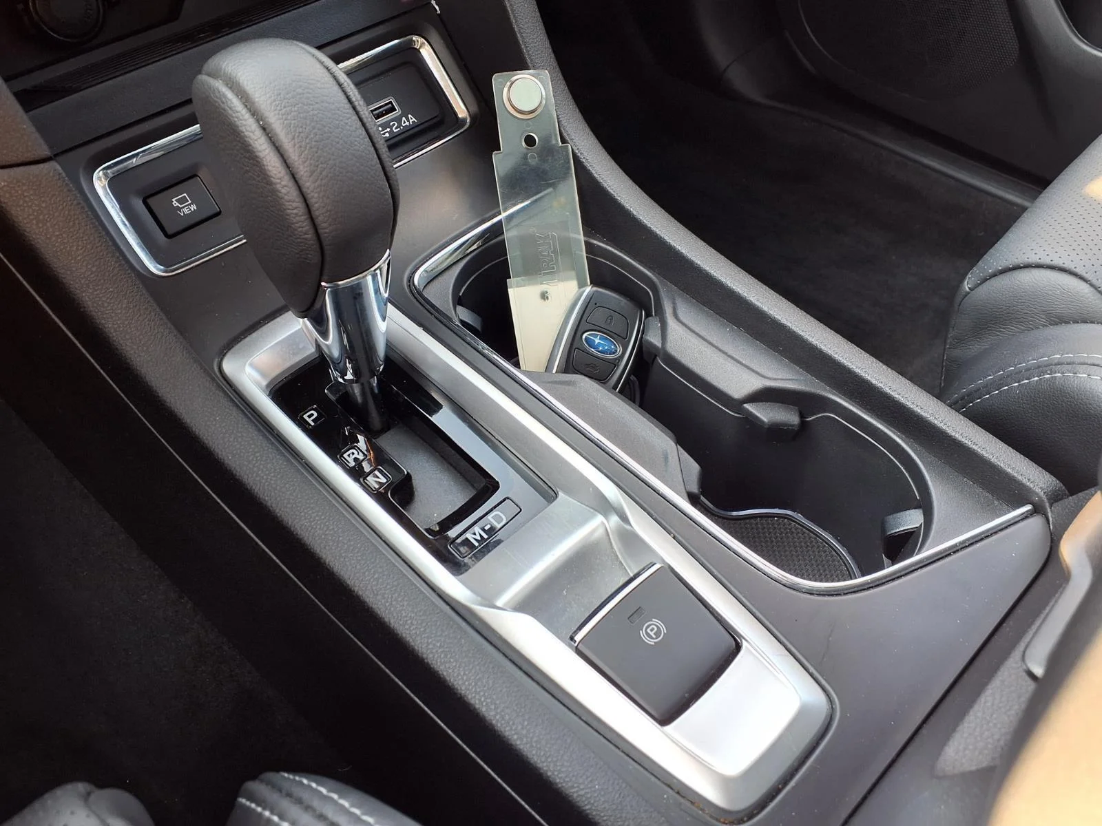 Used 2025  SUBARU UTILITY image 10