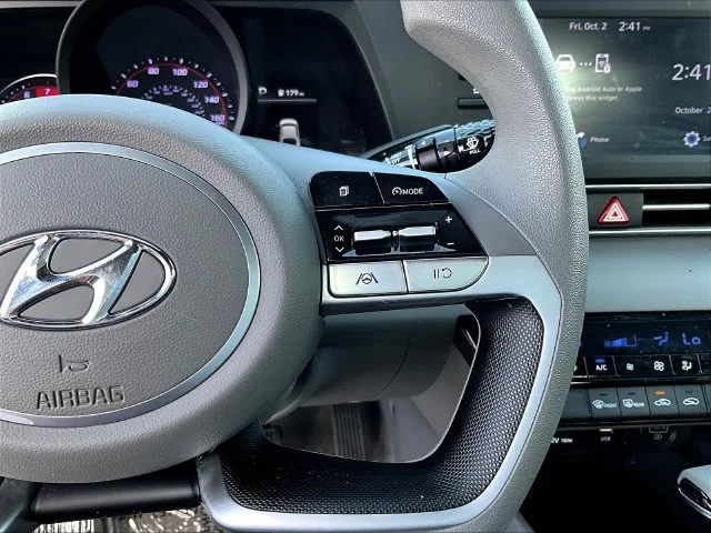 Used 2023 Blue Hyundai SEL image 12