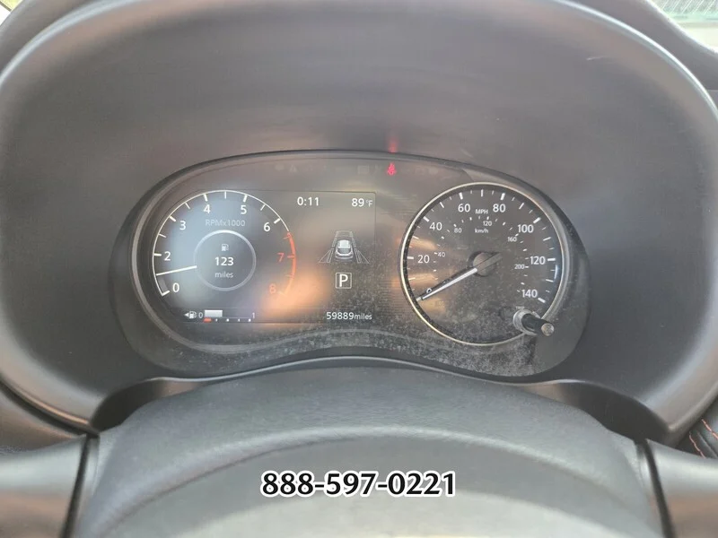 Used 2022 Aspen White NISSAN SR image 29