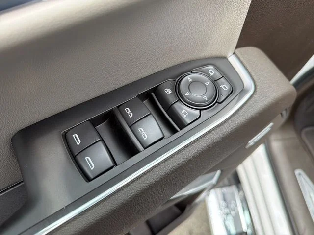 2026 GMC Sierra 1500 SLT - Photo 17