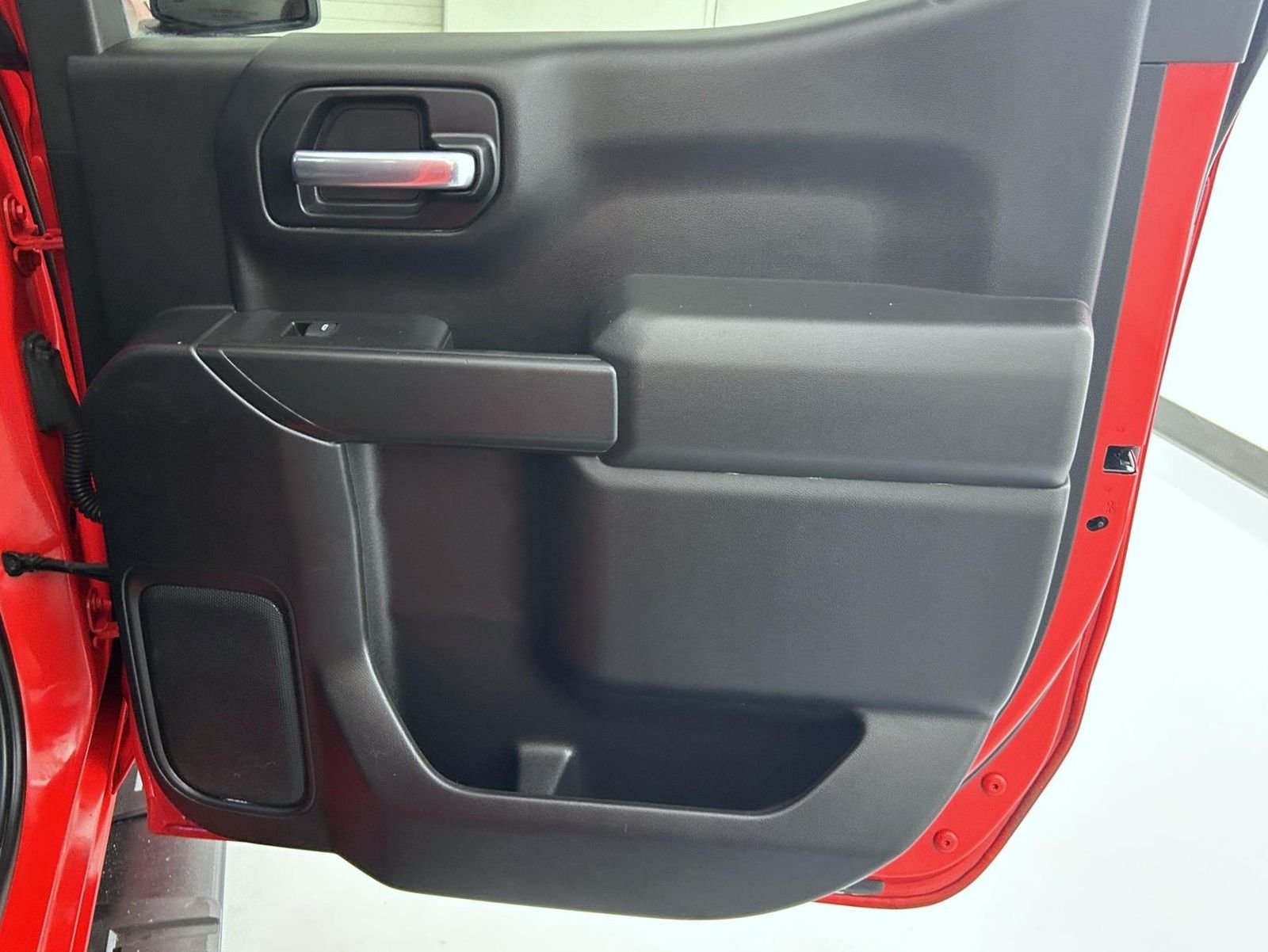 Used 2021 Red Chevrolet Custom Trail Boss image 17