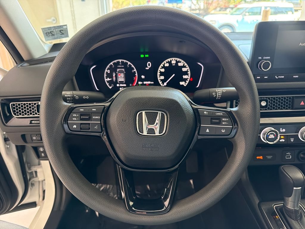 Used 2024  Honda LX image 22