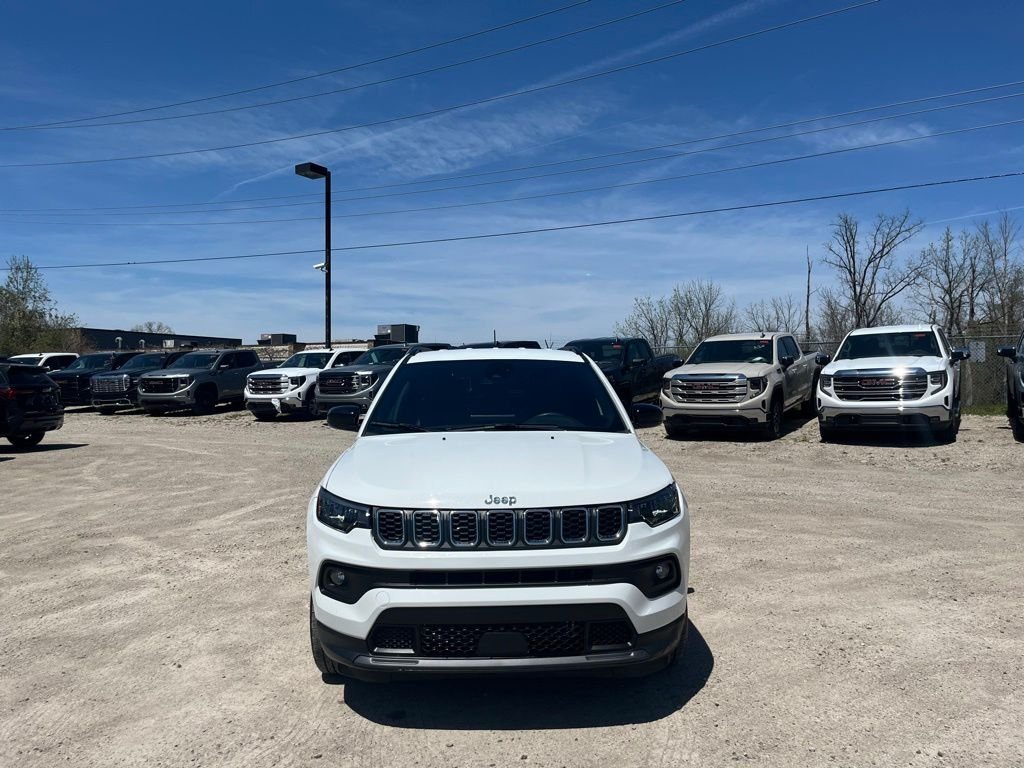 Used 2024 Bright White Clearcoat Jeep Latitude image 3