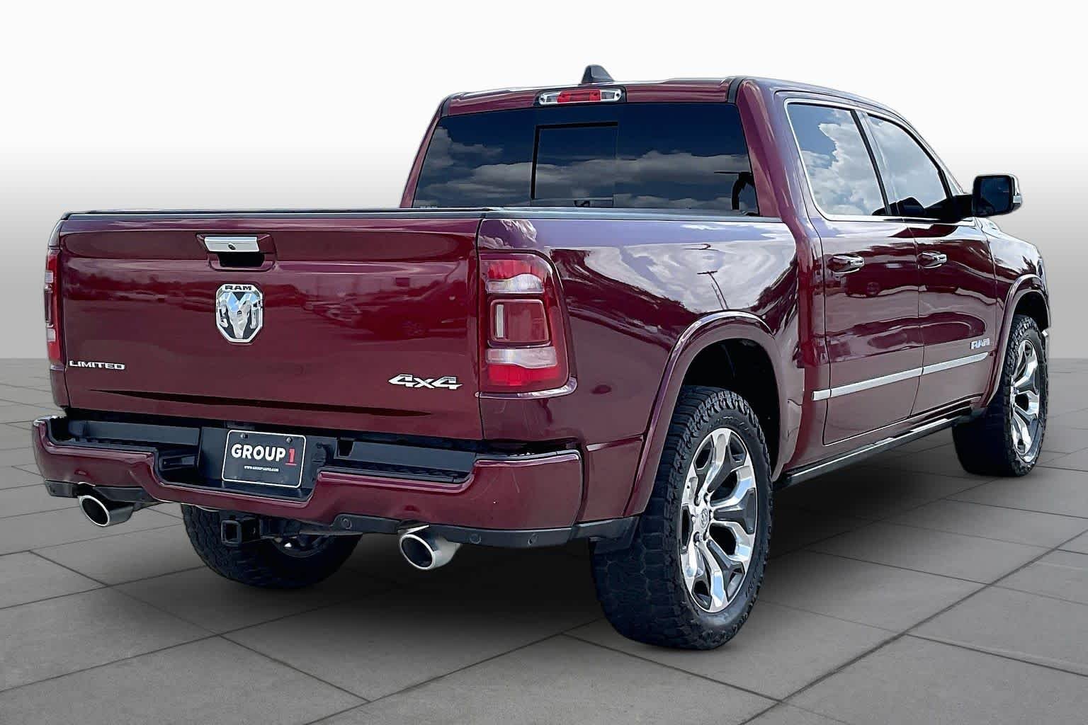 Used 2020 Delmonico Red Pearlcoat Ram Limited image 13
