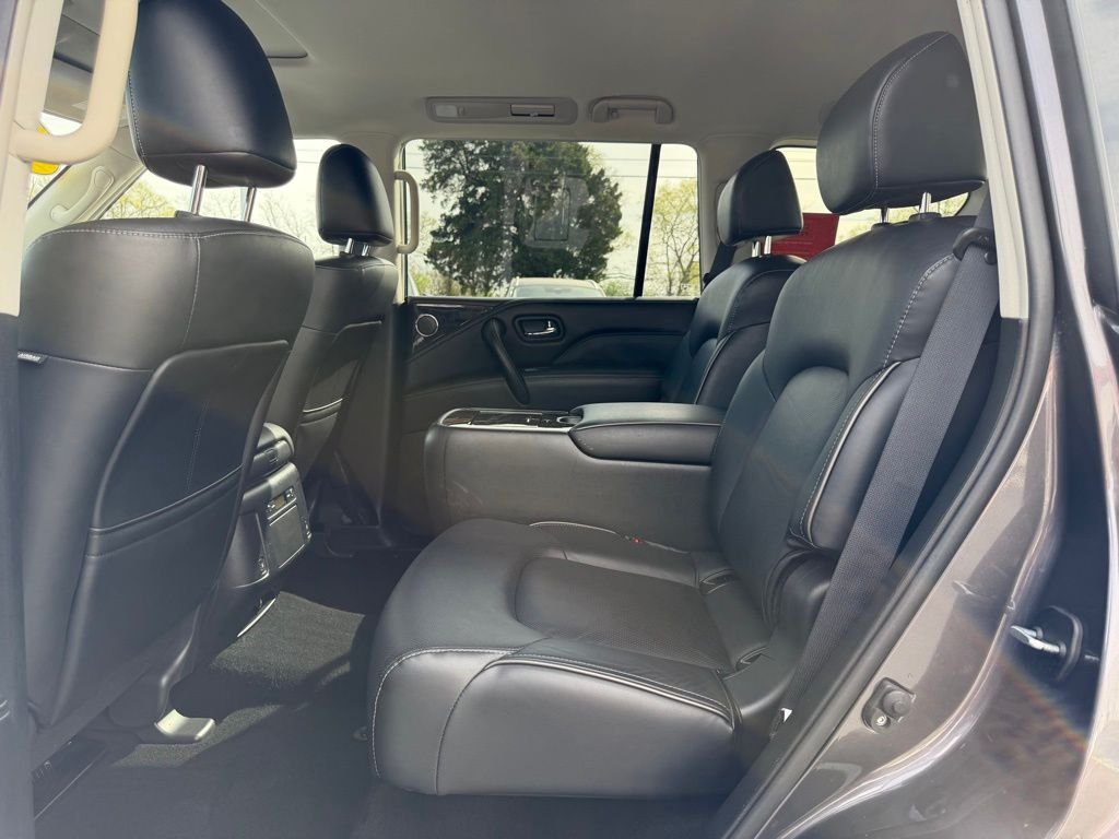Used 2024 Gray INFINITI LUXE image 16