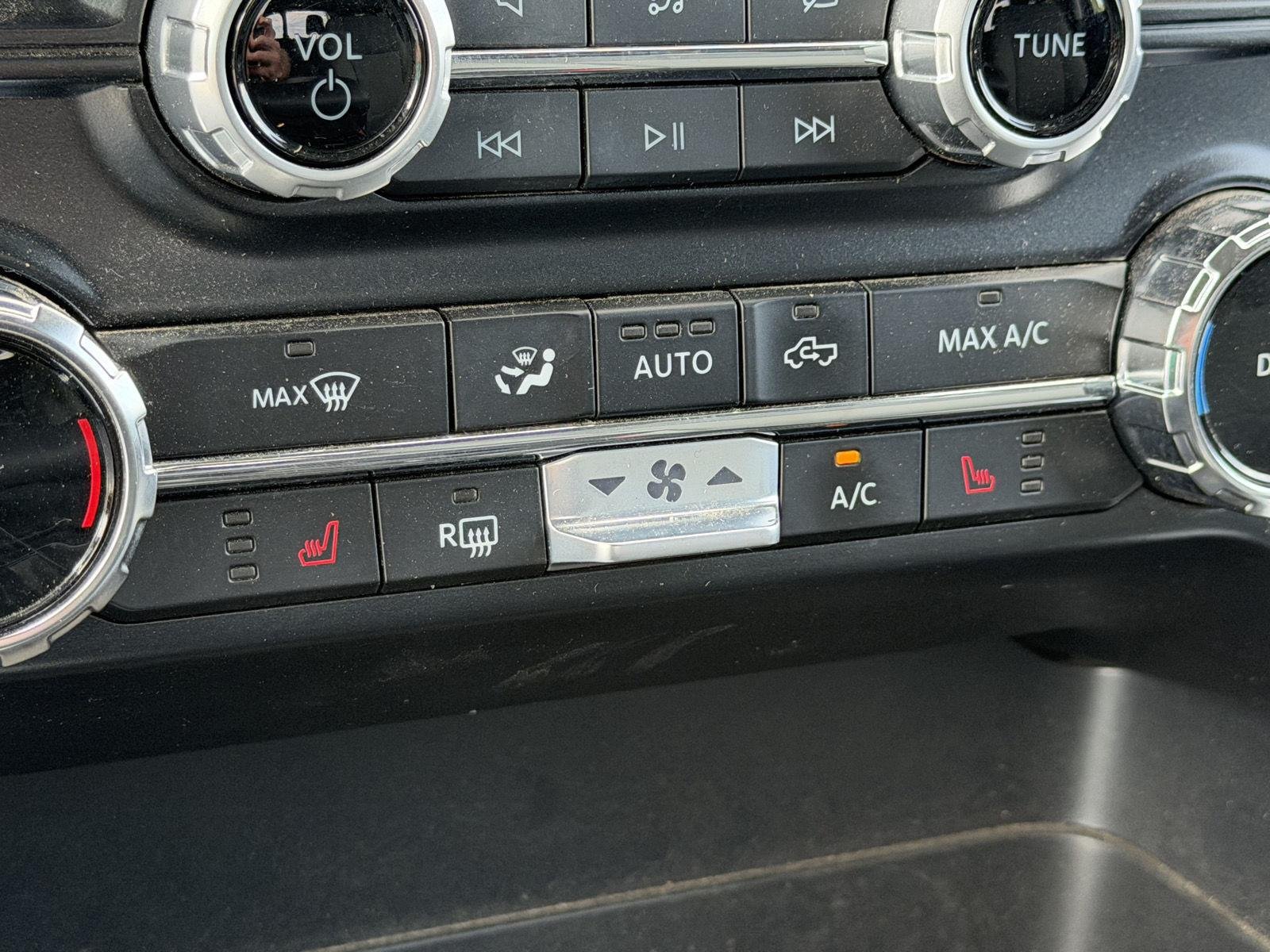 Used 2024 Darkened Bronze Ford XLT image 8