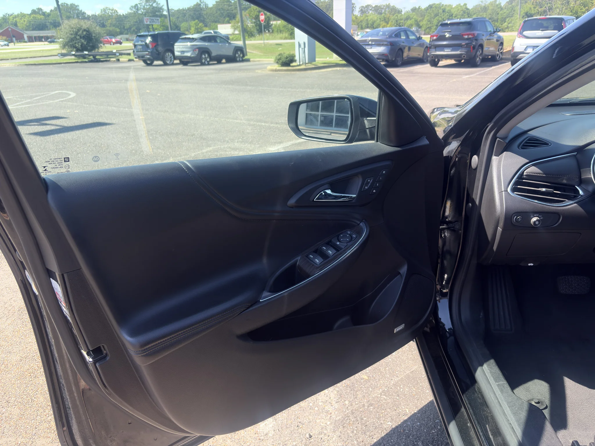 Used 2024 Mosaic Black Metallic Chevrolet LT image 9