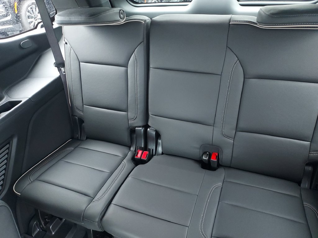 New 2026 Onyx Black GMC Elevation image 26