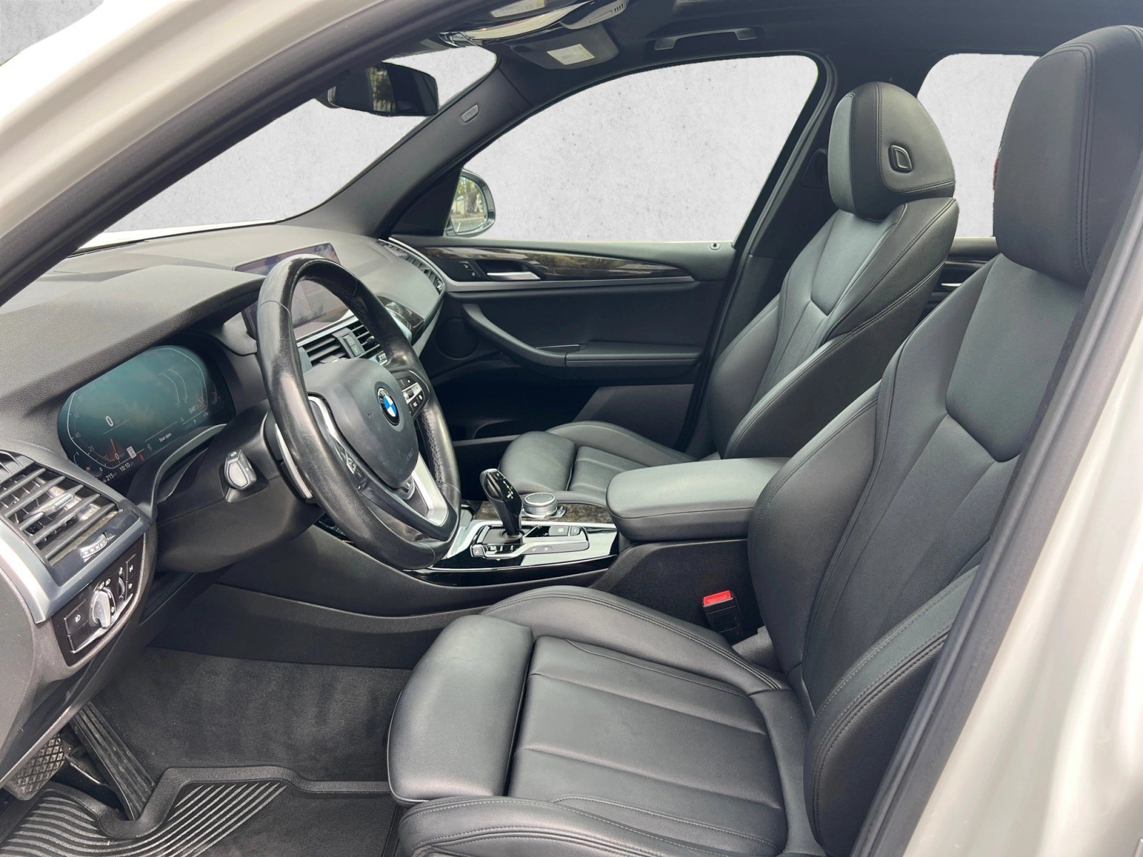 Used 2020 Alpine White BMW xDrive30i image 17