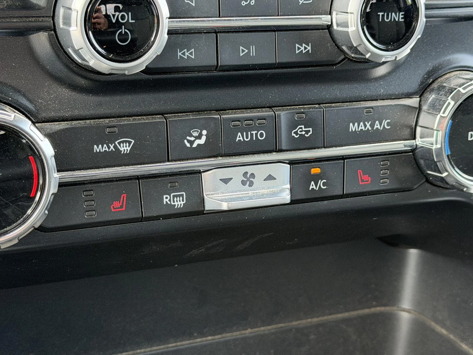 Used 2024 Darkened Bronze Ford XLT image 8