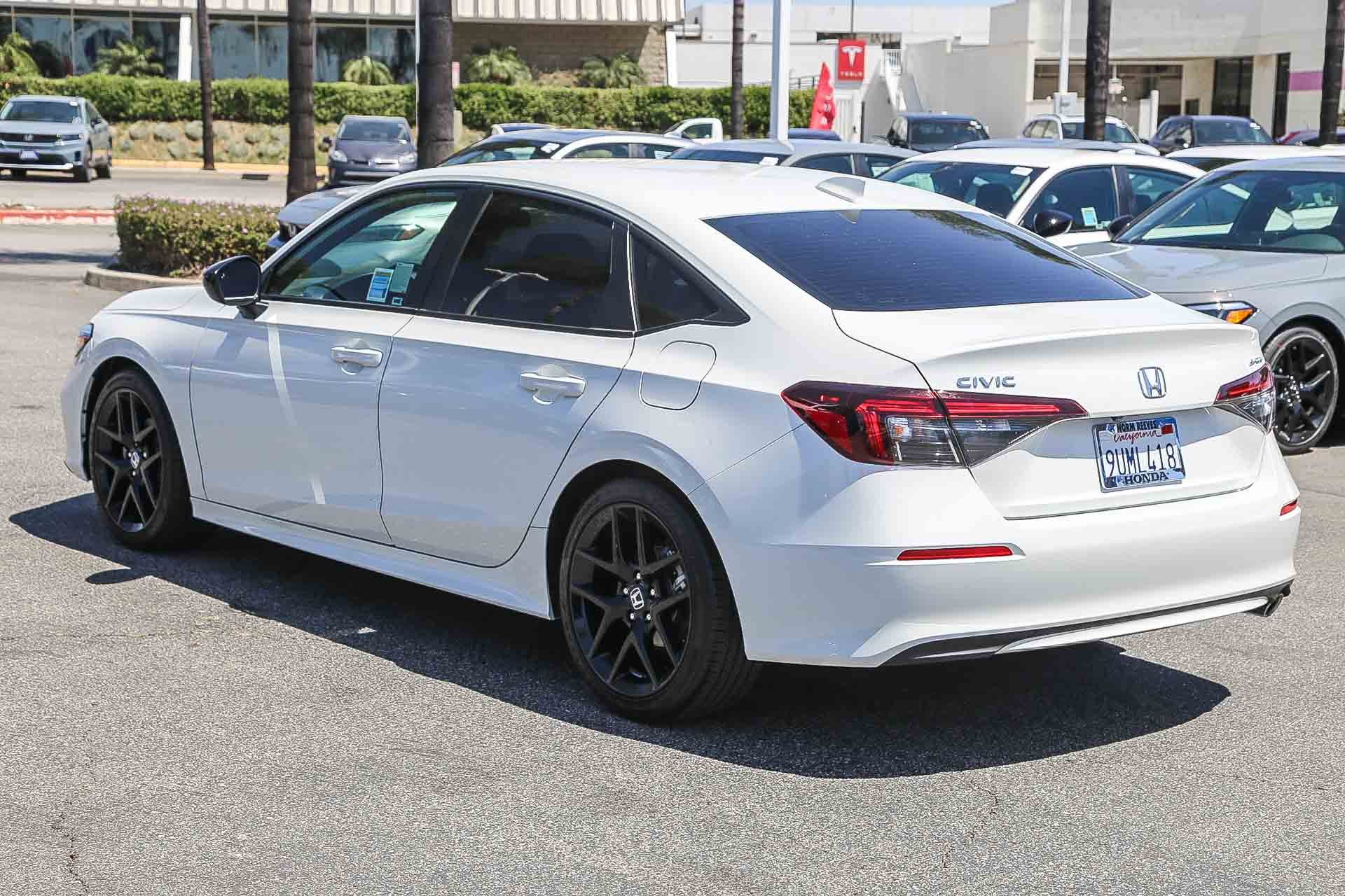 Certified Used 2025 Platinum White Pearl Honda Sport image 42