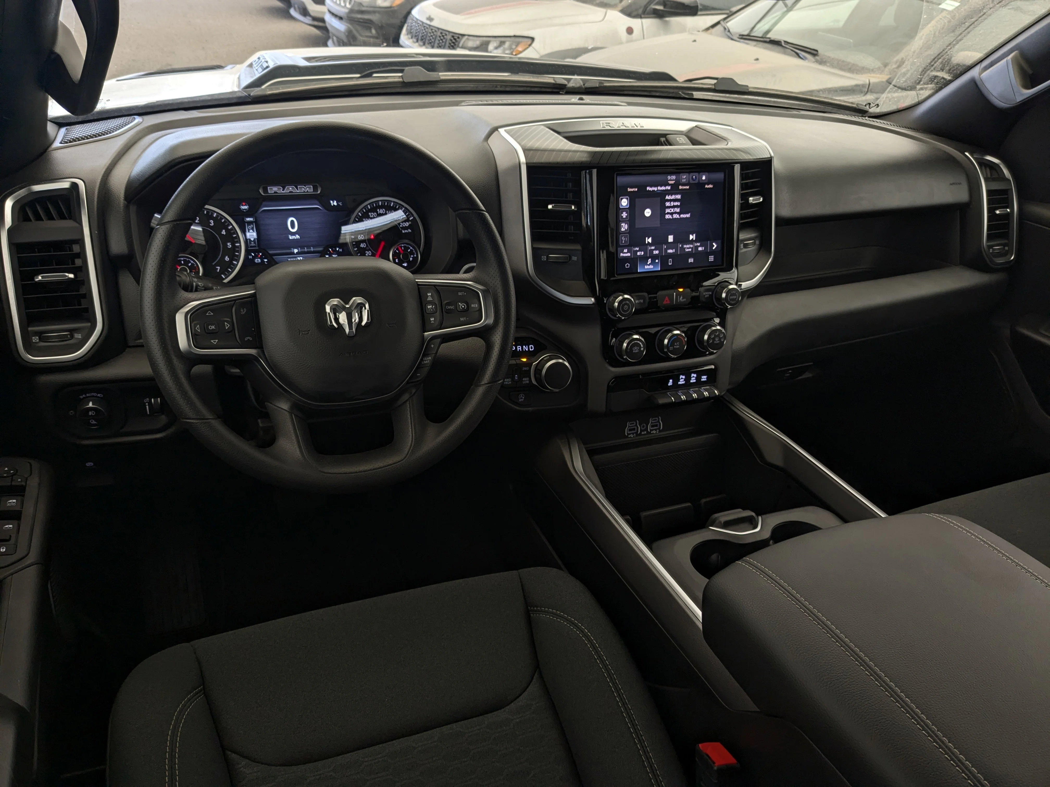 New 2026 White RAM Express - 3.6L Pentastar VVT V6 engine with eTorque - BLACK EXPRESS EDITION image 24