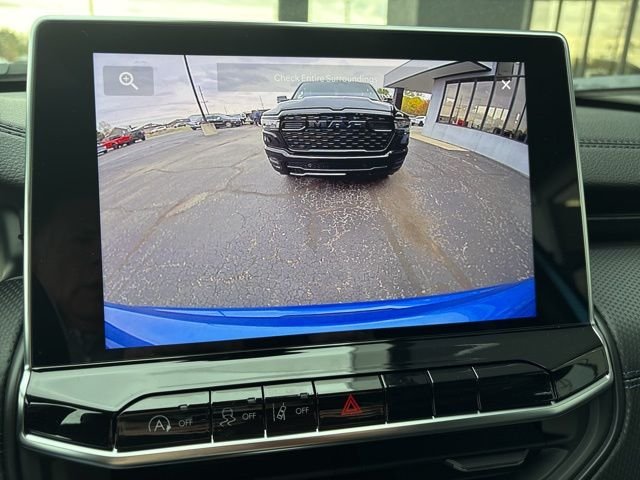 New 2026 Hydro Blue Pearlcoat Jeep Latitude image 13